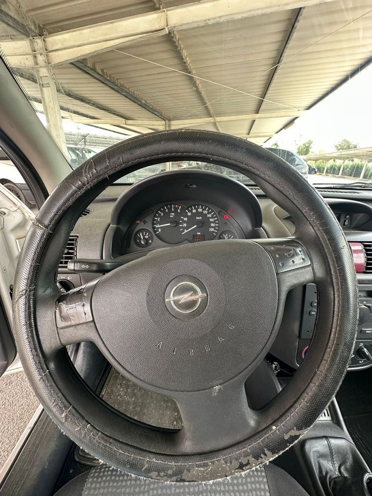Opel corsa 1.3 CDTI