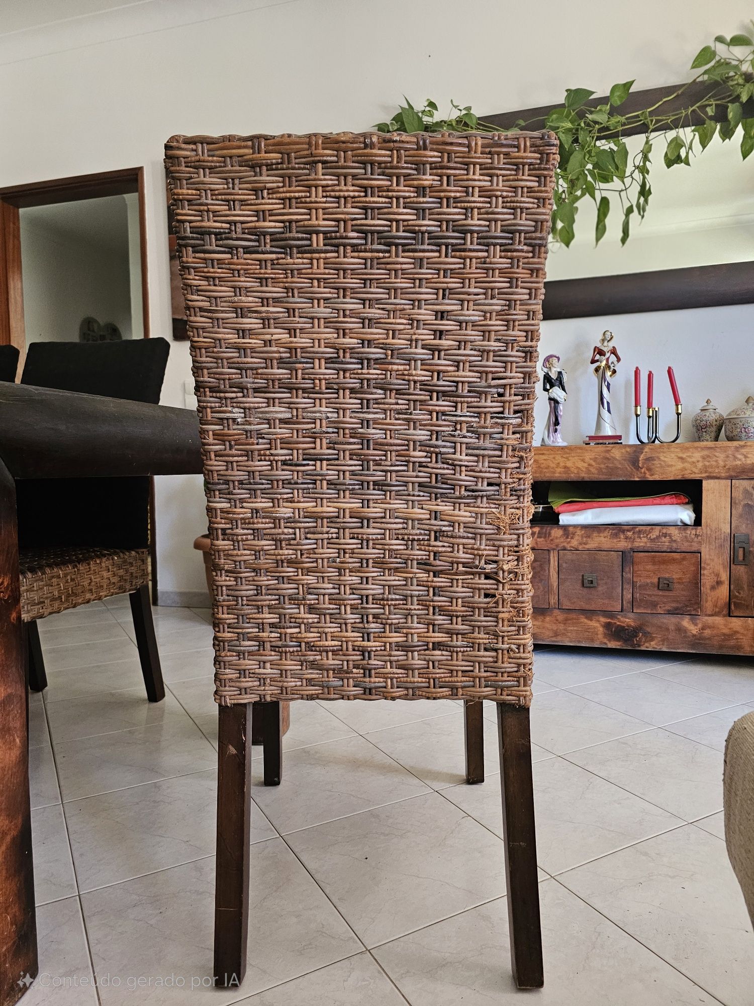 Vendo mesa + 6 cadeiras (URGENTE)