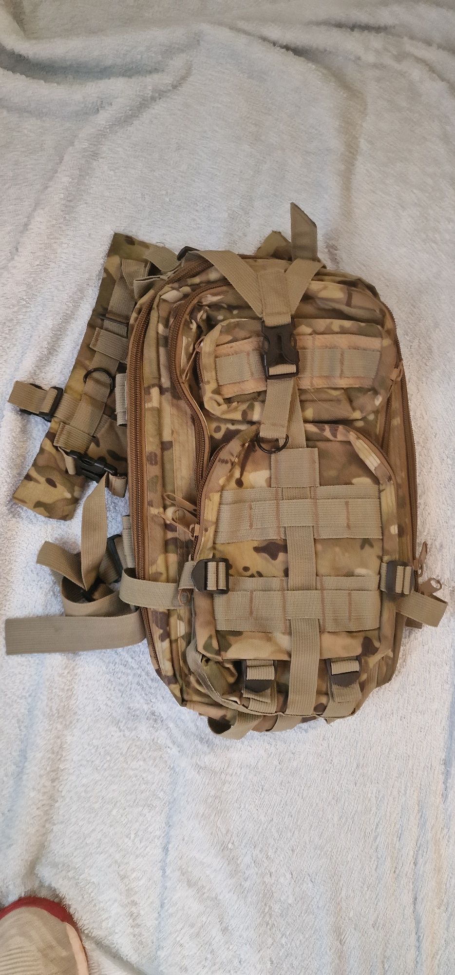 Roupa de Paintaball/airsoft (camuflados) e mochila