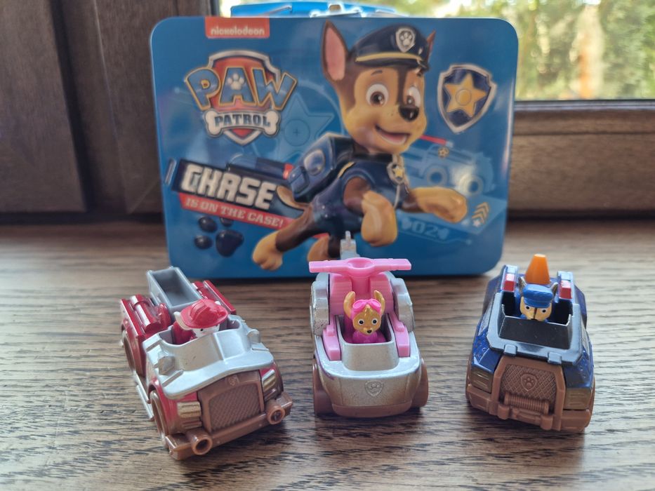 Pojazdy Psi Patrol + walizka