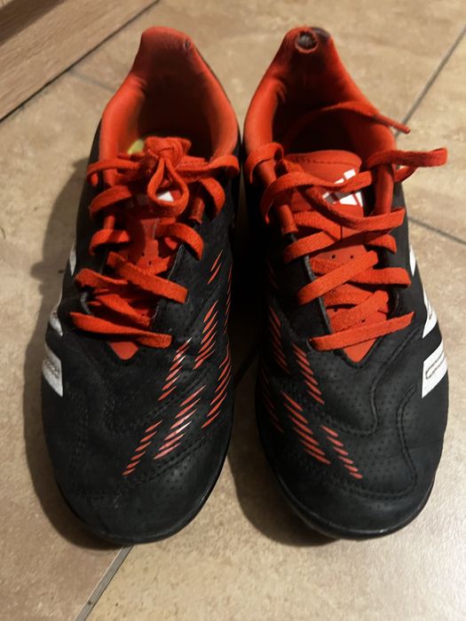 Turfy pilkarskie adidas predator 35