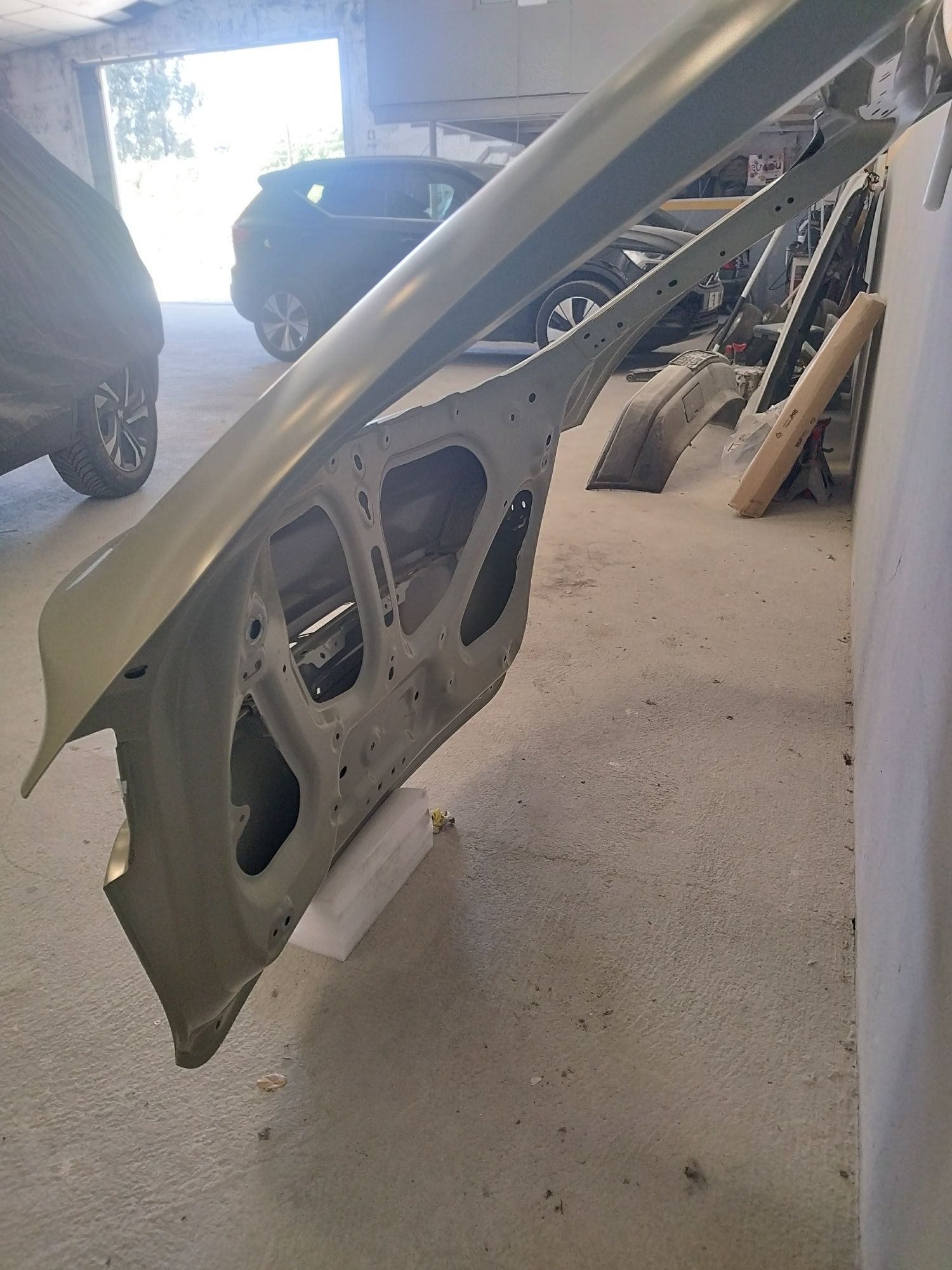 Tampa de mala nova Tesla Model Y