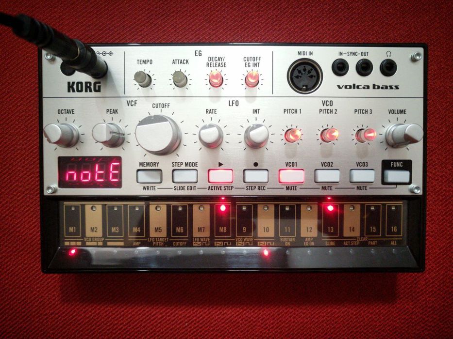 Korg Volca Bass Sintetizador Synthesizer analógico , como novo