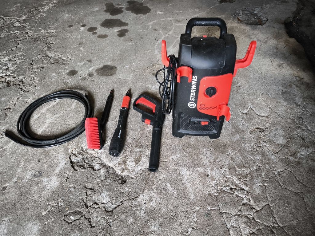Máquina de lavar a jato.