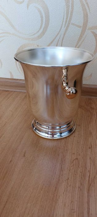 Охолоджувач для бутилок шампанського посерібнений