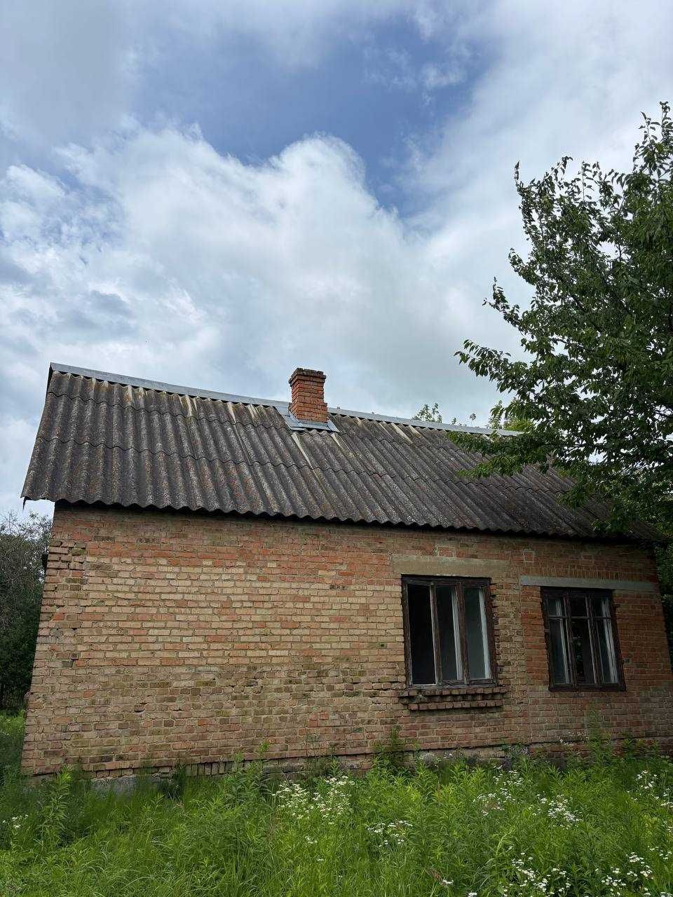 р Будинок 3 кімнати, 6 соток, з балконом і каміном
