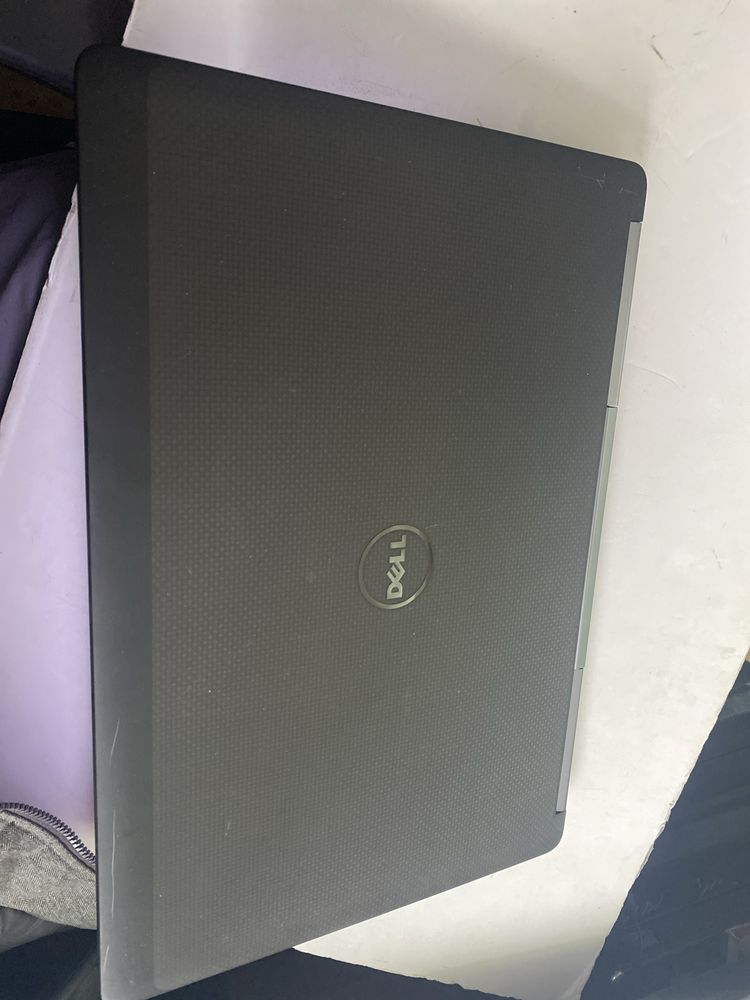 15" Dell Precision 7510 7520 FHD IPS I7-6820HQ 16GB nVidia Quadro 4GB