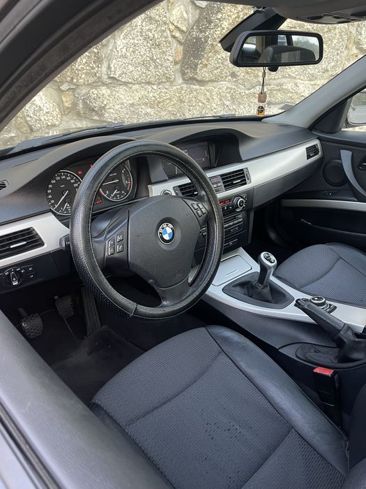 BMW E91 318d LCI