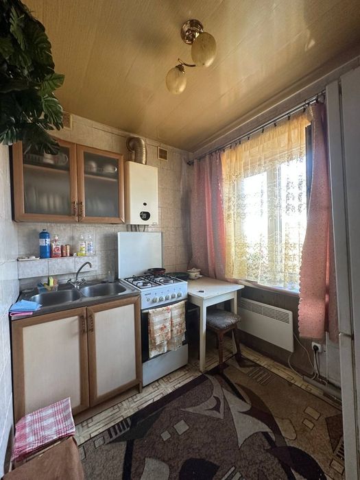 Продам трикімнатну квартиру