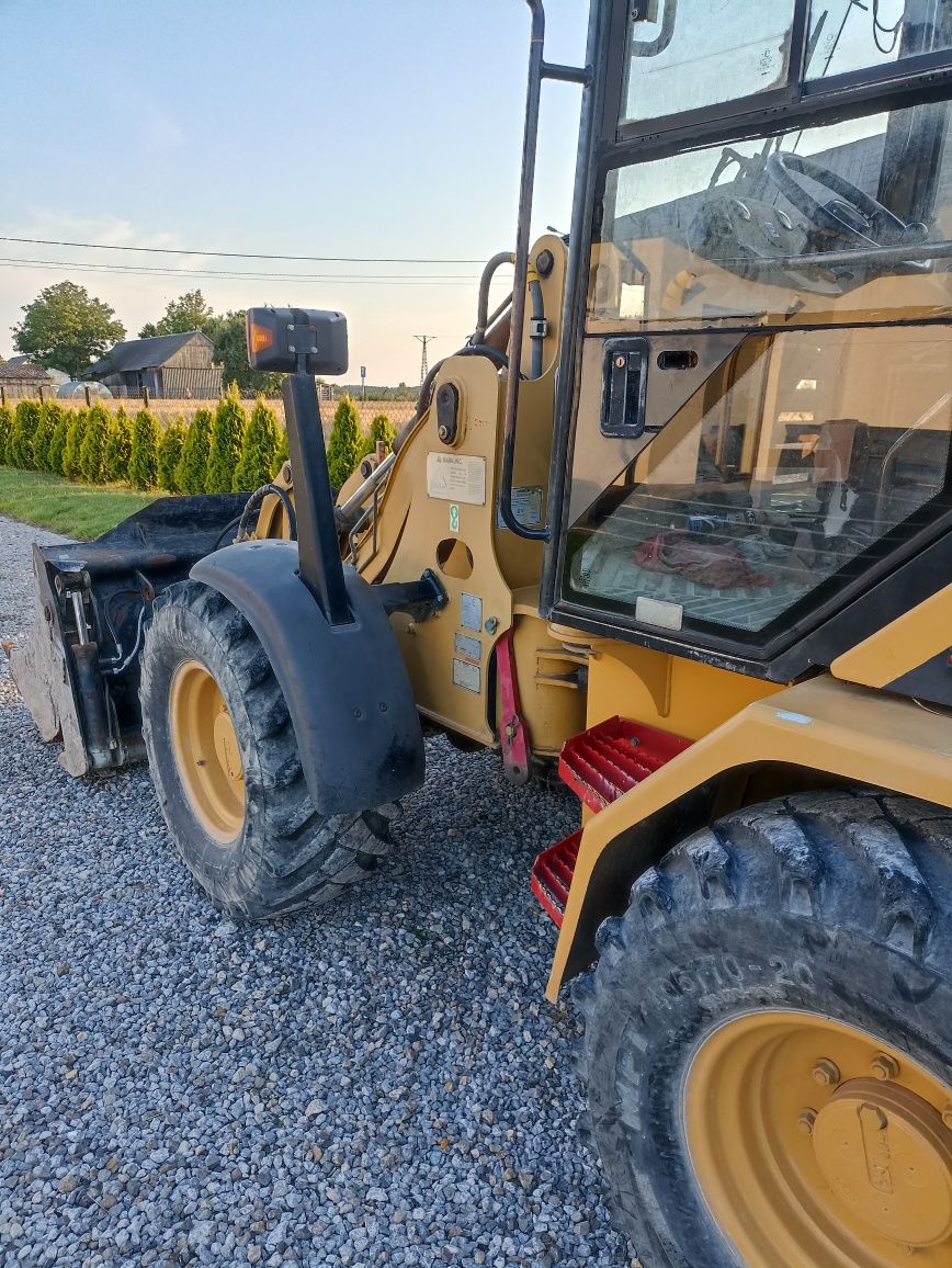 Ładowarka Cat 906