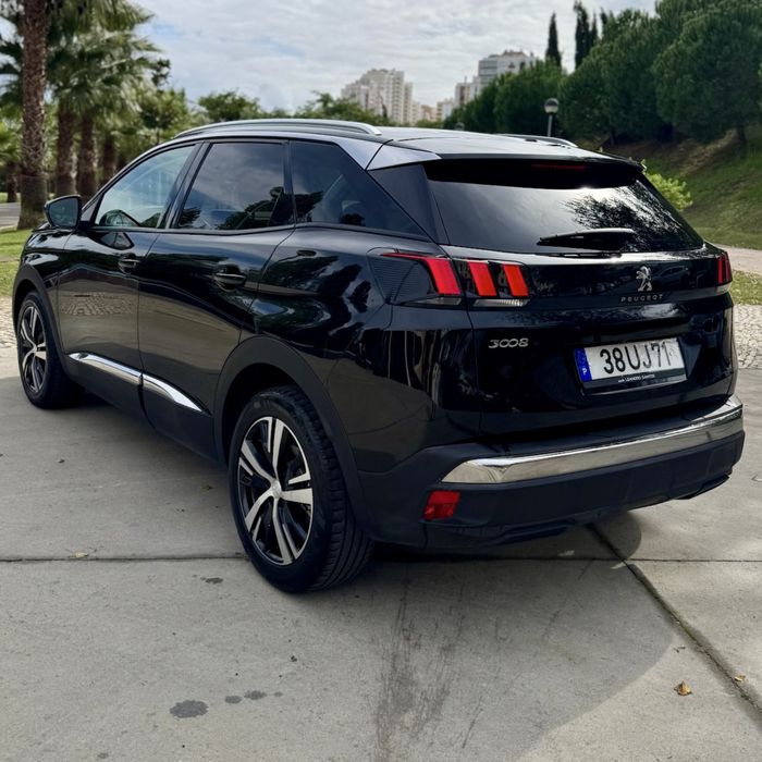 Peugeot 3008 1.5 HDi 2018 79.000km Desde 239€ MÊS