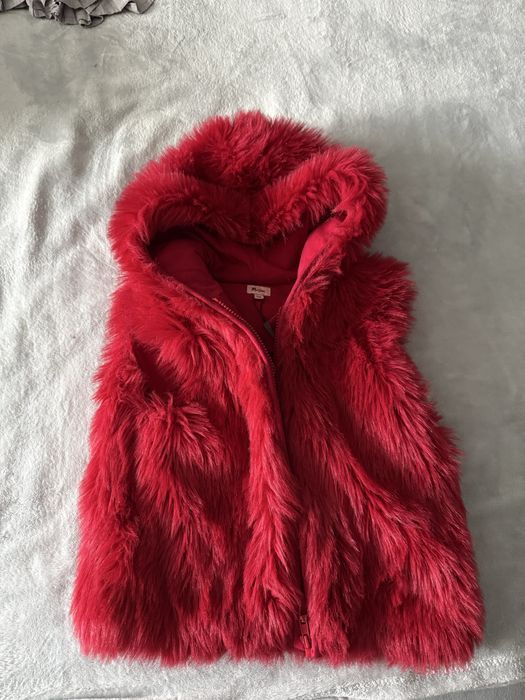 Жилетка зі штучного хутра