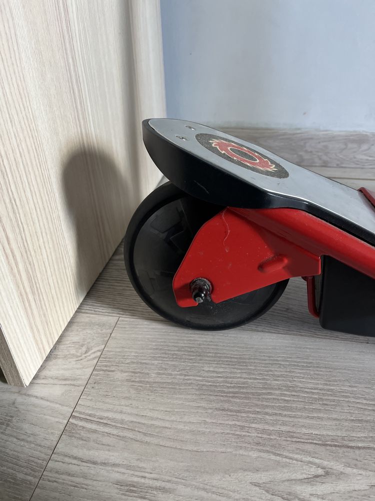 Hulajnoga elektryczna, skuter razor e100s
