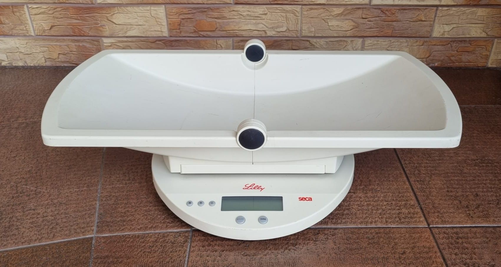 Waga niemowlęca SECA 834 elektroniczna dla dzieci do 20 kg