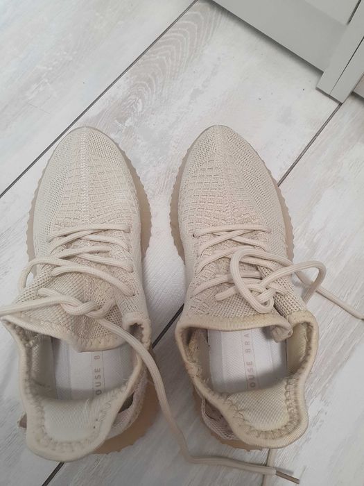 Кросівки ізі House brand