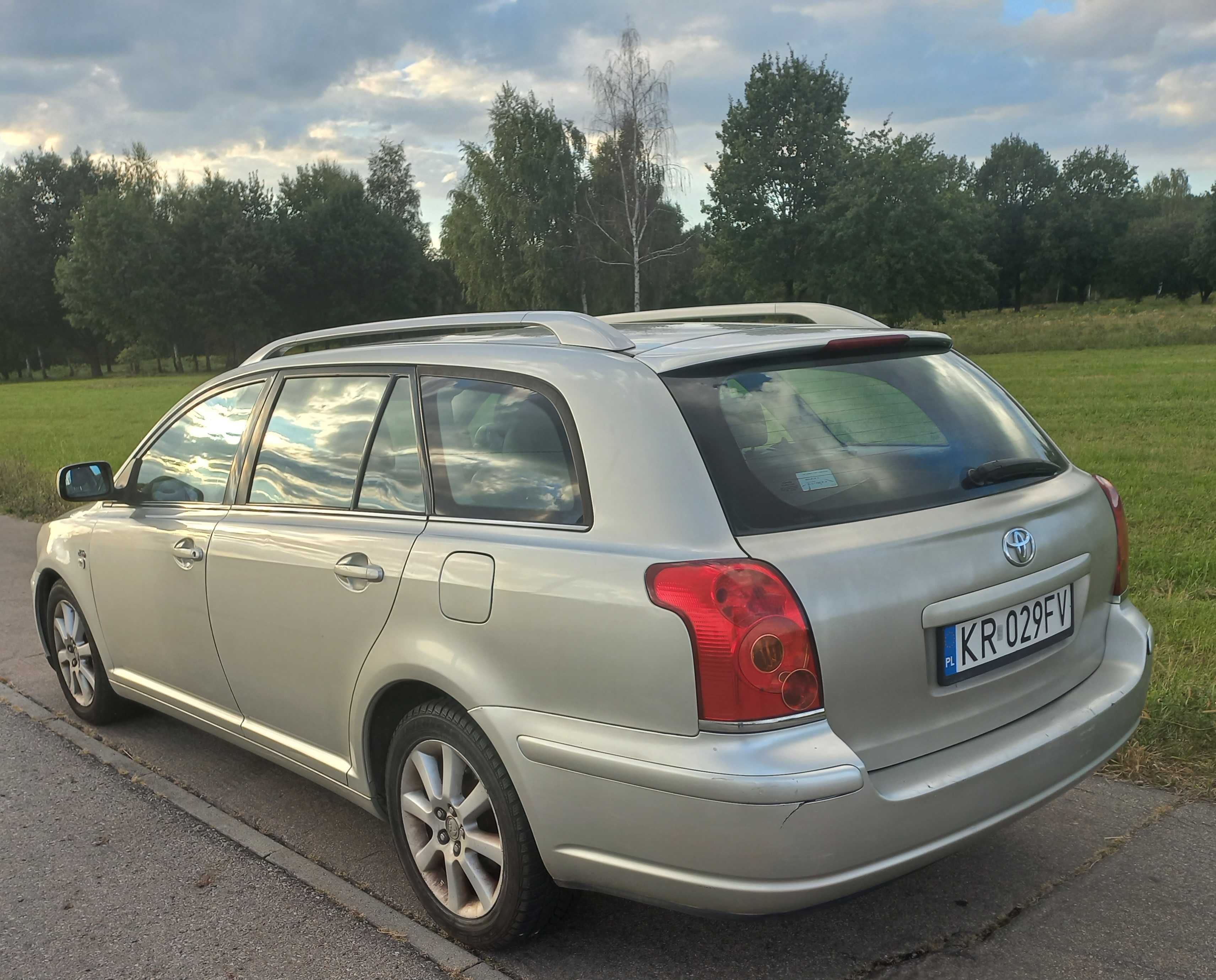 Toyota Avensis, 2005, diesel 2.0, kombi