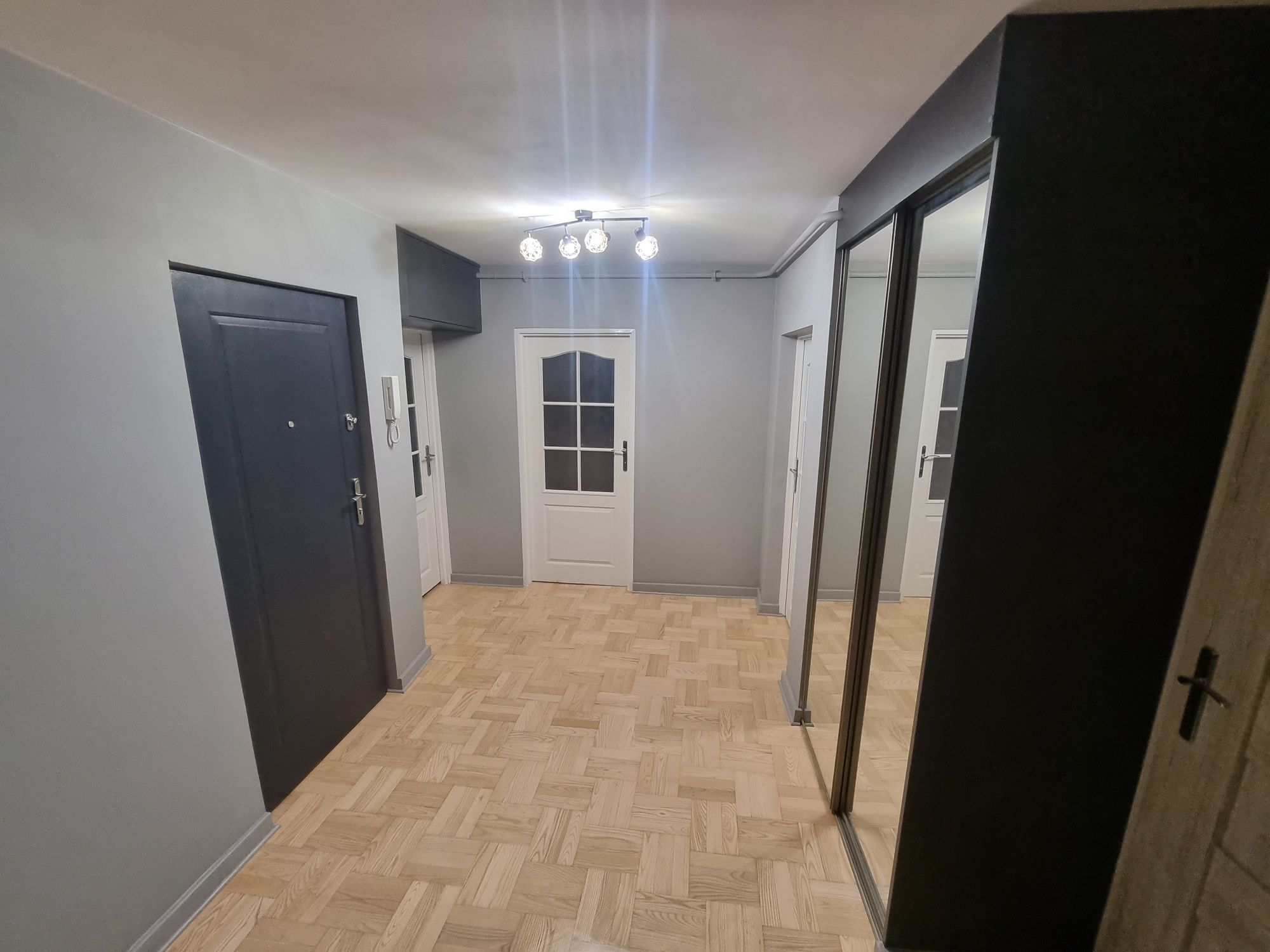 3-pokojowe mieszkanie 64m² - po remoncie, widok na centrum!