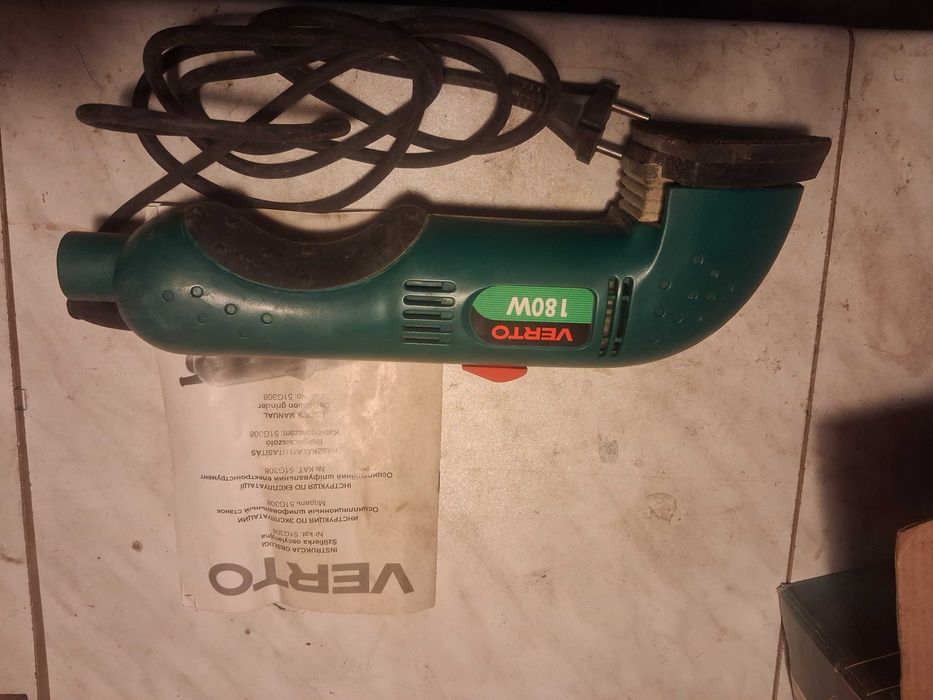 Szlifierka oscylacyjna i zszywacz elektryczny