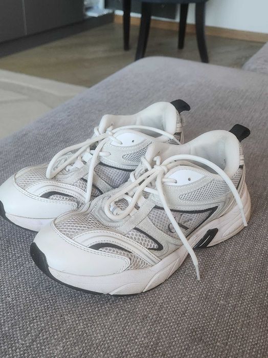 Кросівки жіночі calvin klein 37 р.