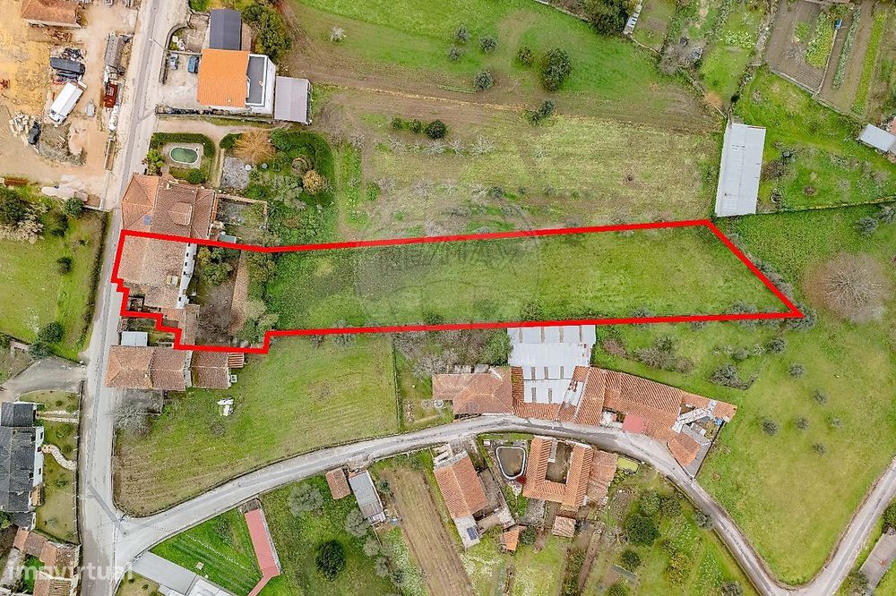 Moradia T4 para venda