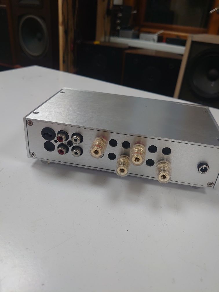 Мини усилитель для портативной аудиосистемы от Sound Reality. USB DAC.