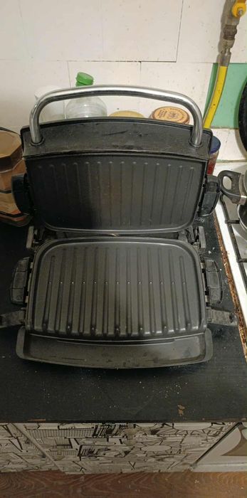 Grill elektryczny George Foreman  
Grill elektryczny George F