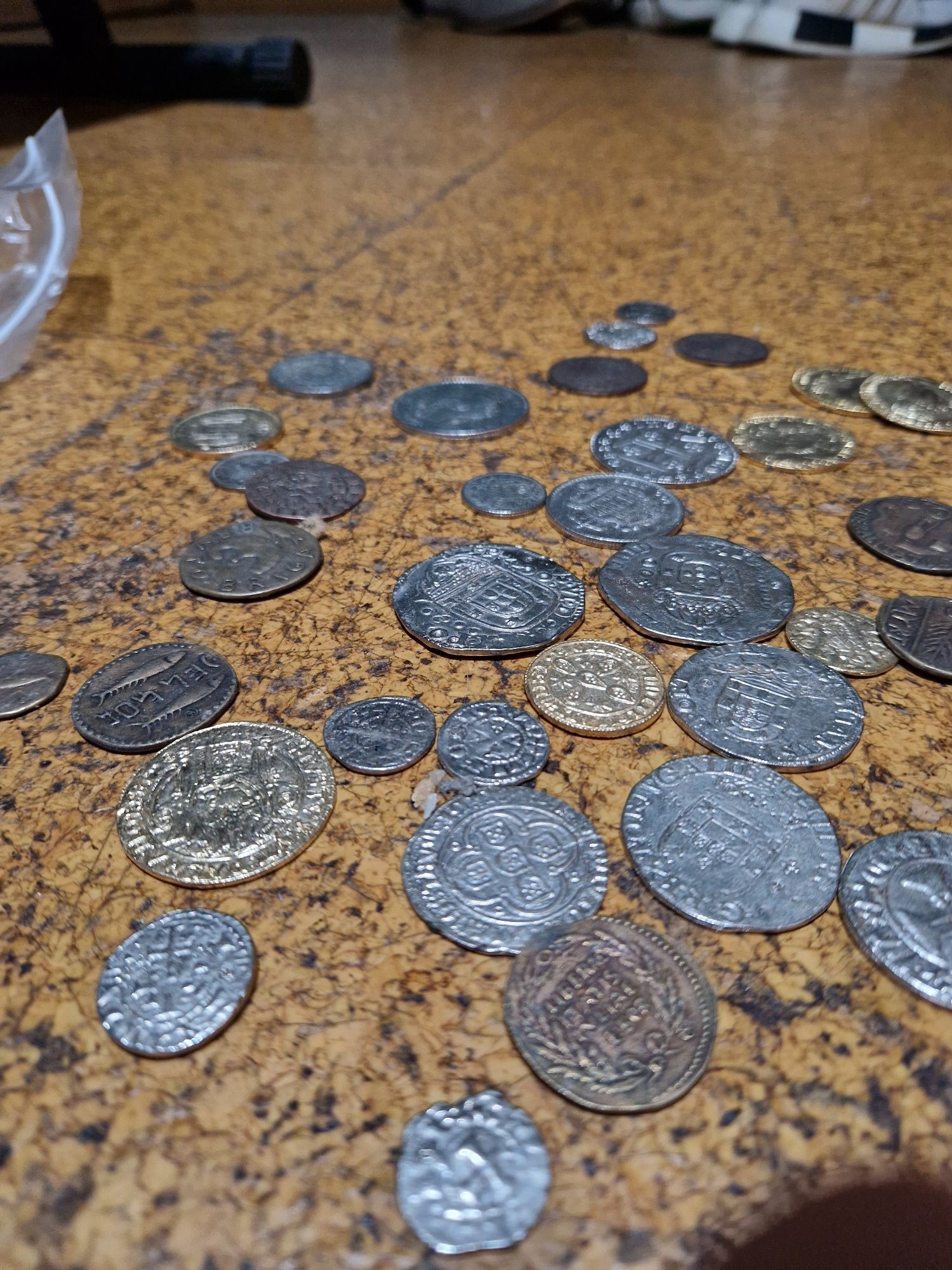 Moedas réplicas jornal de notícias