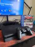 PS4 + comando e 3 jogos