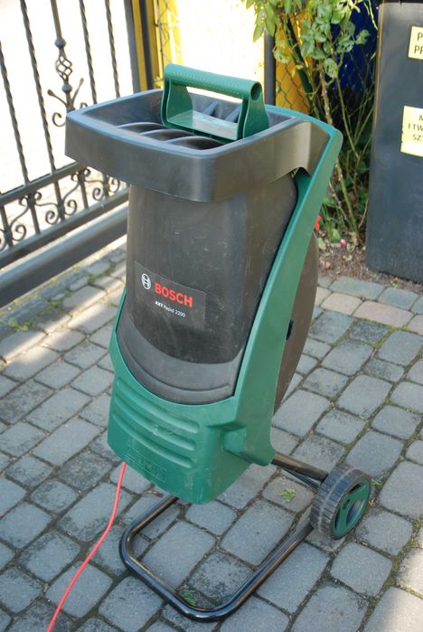 Bosch Rozdrabniacz do gałęzi AXT RAPID 2200