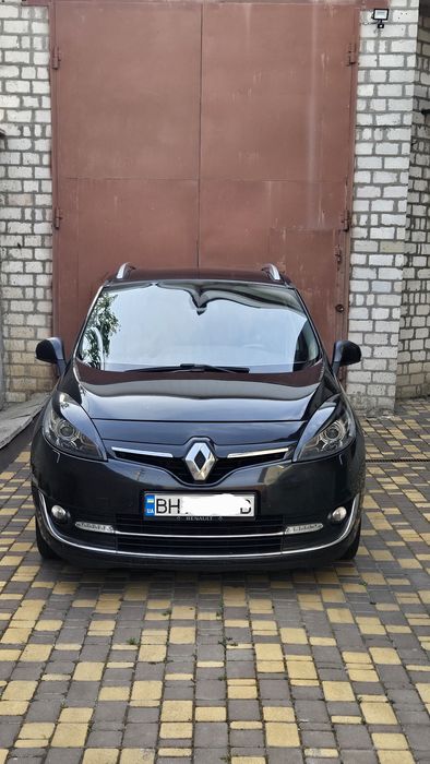Продам Renault Megane Scenic 2013