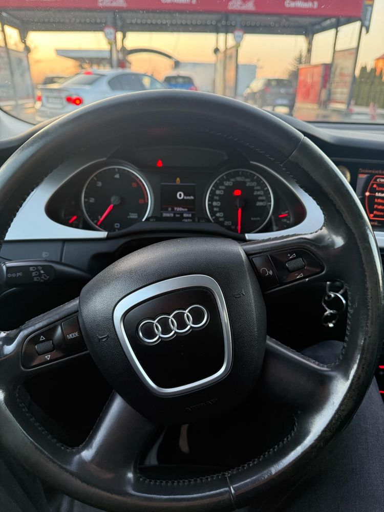 Audi A4 B8, 2008r. 2.0 TDI