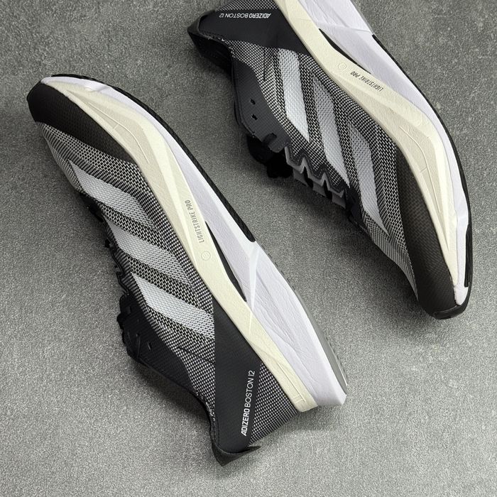 ОРИГІНАЛ 100% Кросівки Adidas Adizero Boston 12 ID4234 /46.5 р