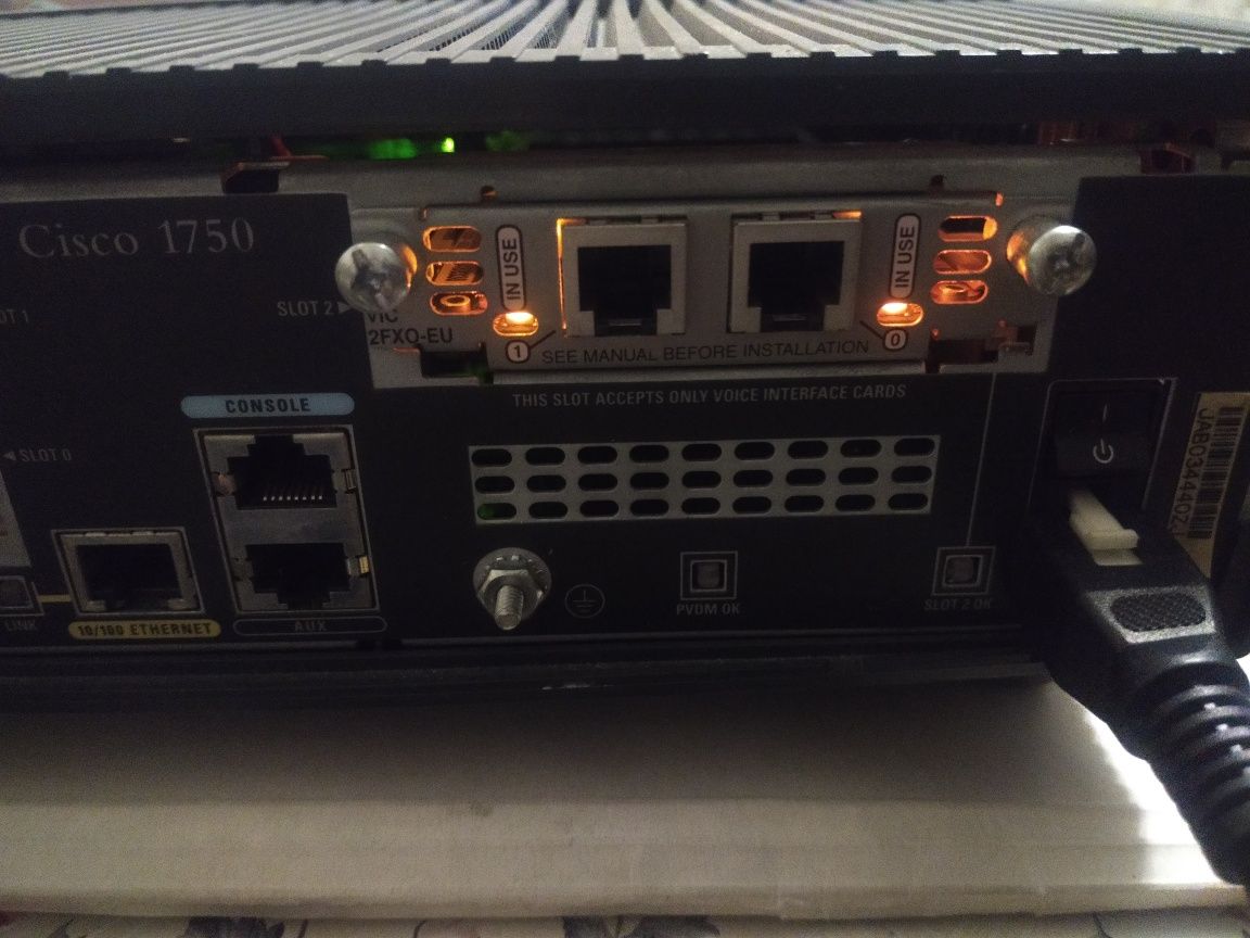 Маршрутизатор Cisco 1750