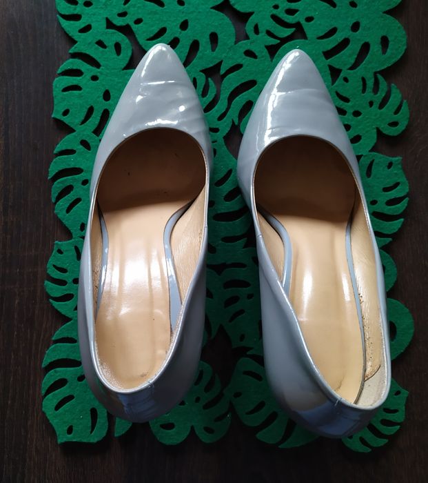Buty na obcasie, szare szpilki
