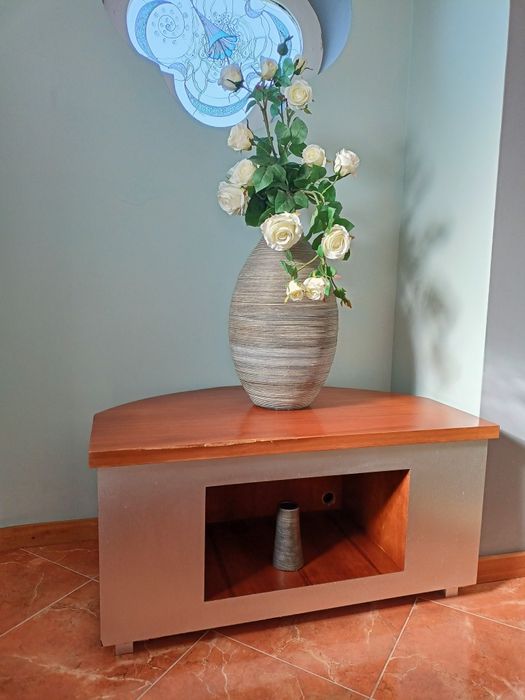 Móvel de apoio lareira