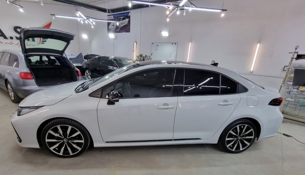 Koła Toyota Corolla zimowe  r18 Nokian