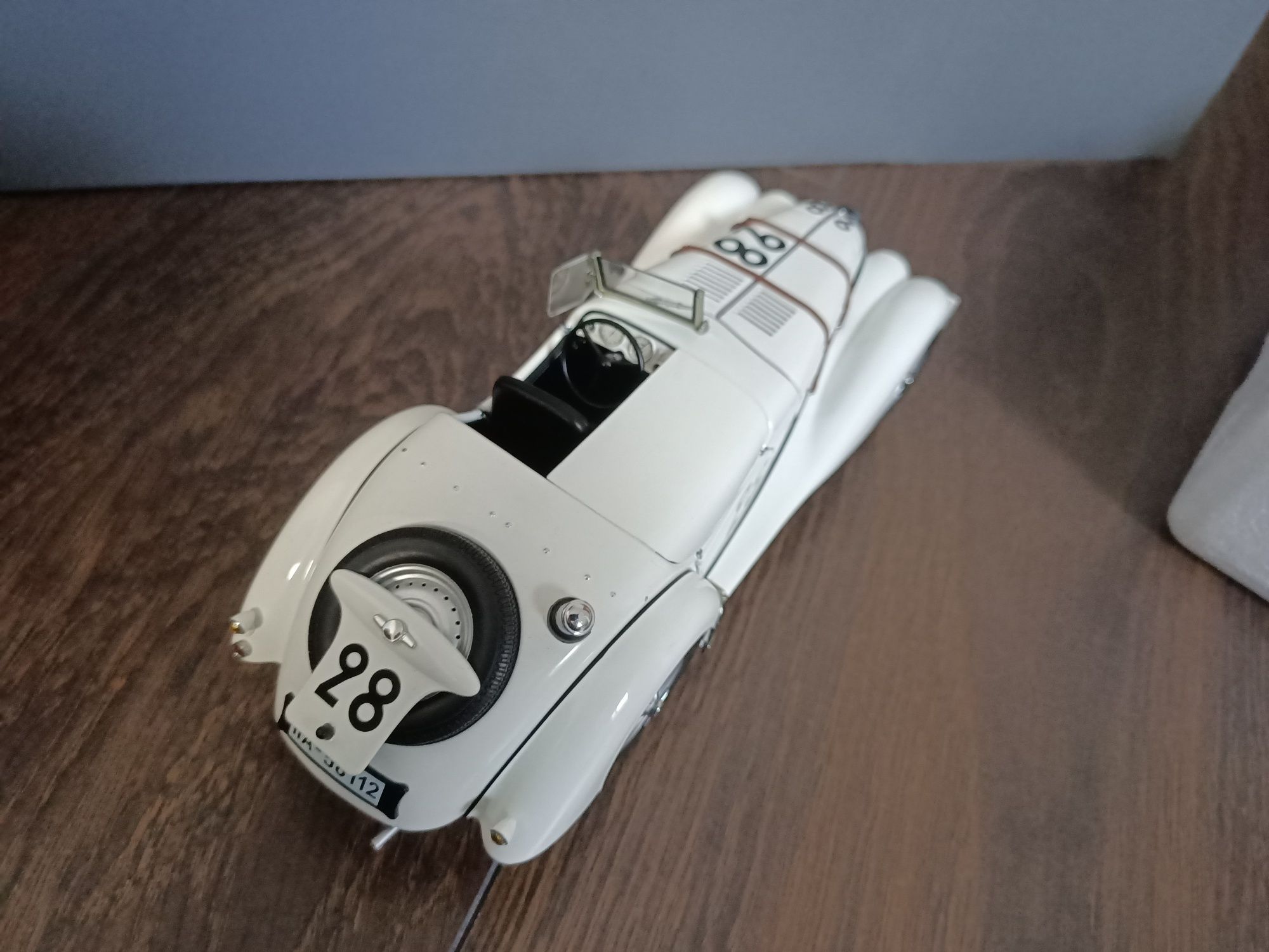 Model 1/18 AutoArt BMW 328 roadster 24h le Mans 1939 #28, 1:18