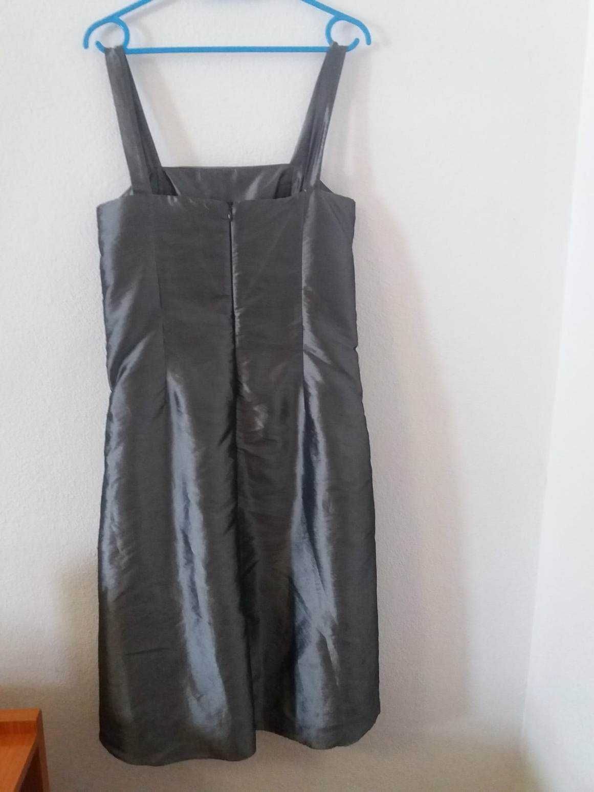 Vestidos de Cerimónia, praticamente novos, por 7 euros