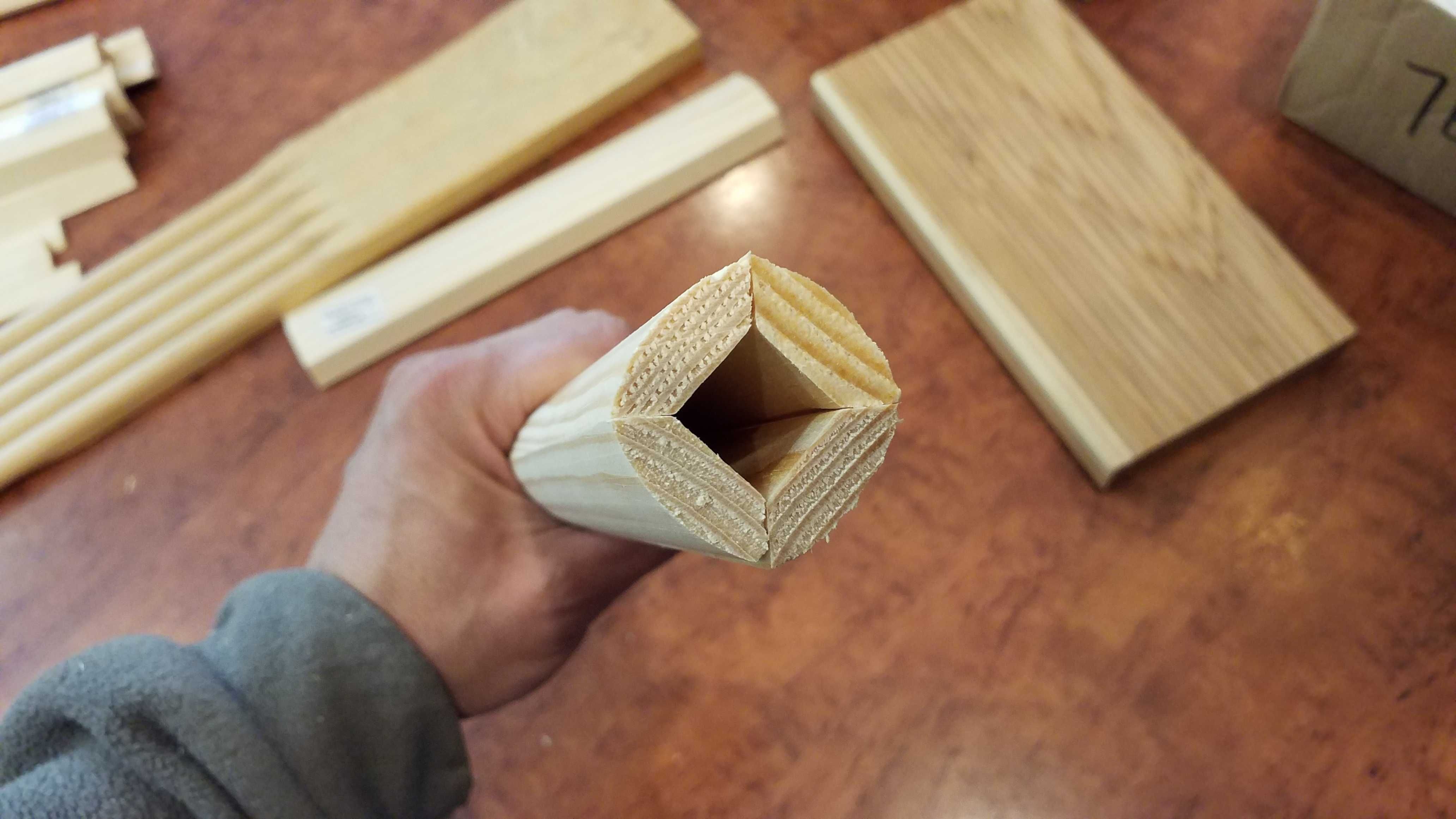 Ćwierćwałek 17x17 mm drewniany wypukły  listwa wykończeniowa