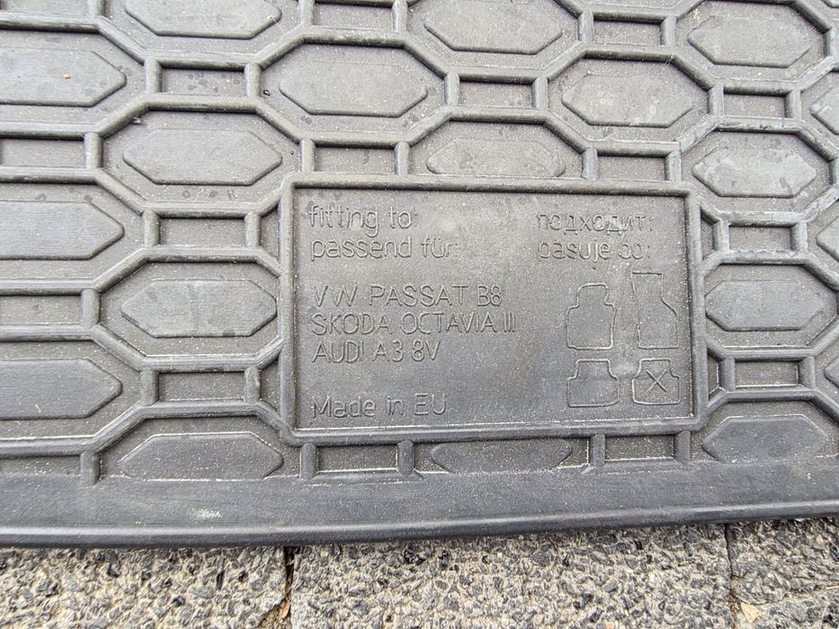 Dywaniki gumowe Audi A3 S3 8V