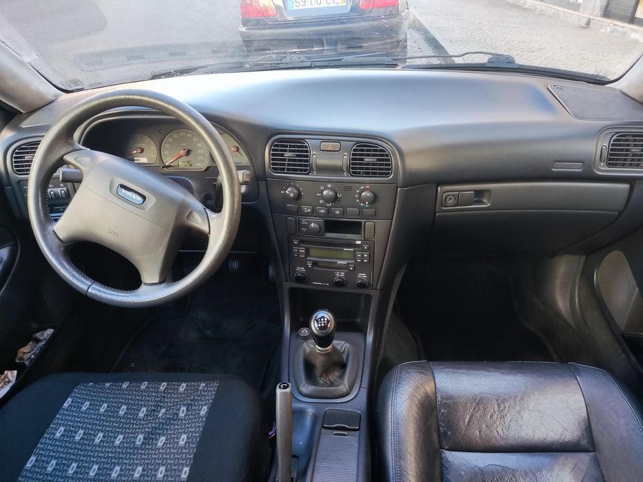 Volvo V40 1.9d 2002 Negociável