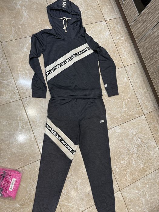 Продам спортивний костюм