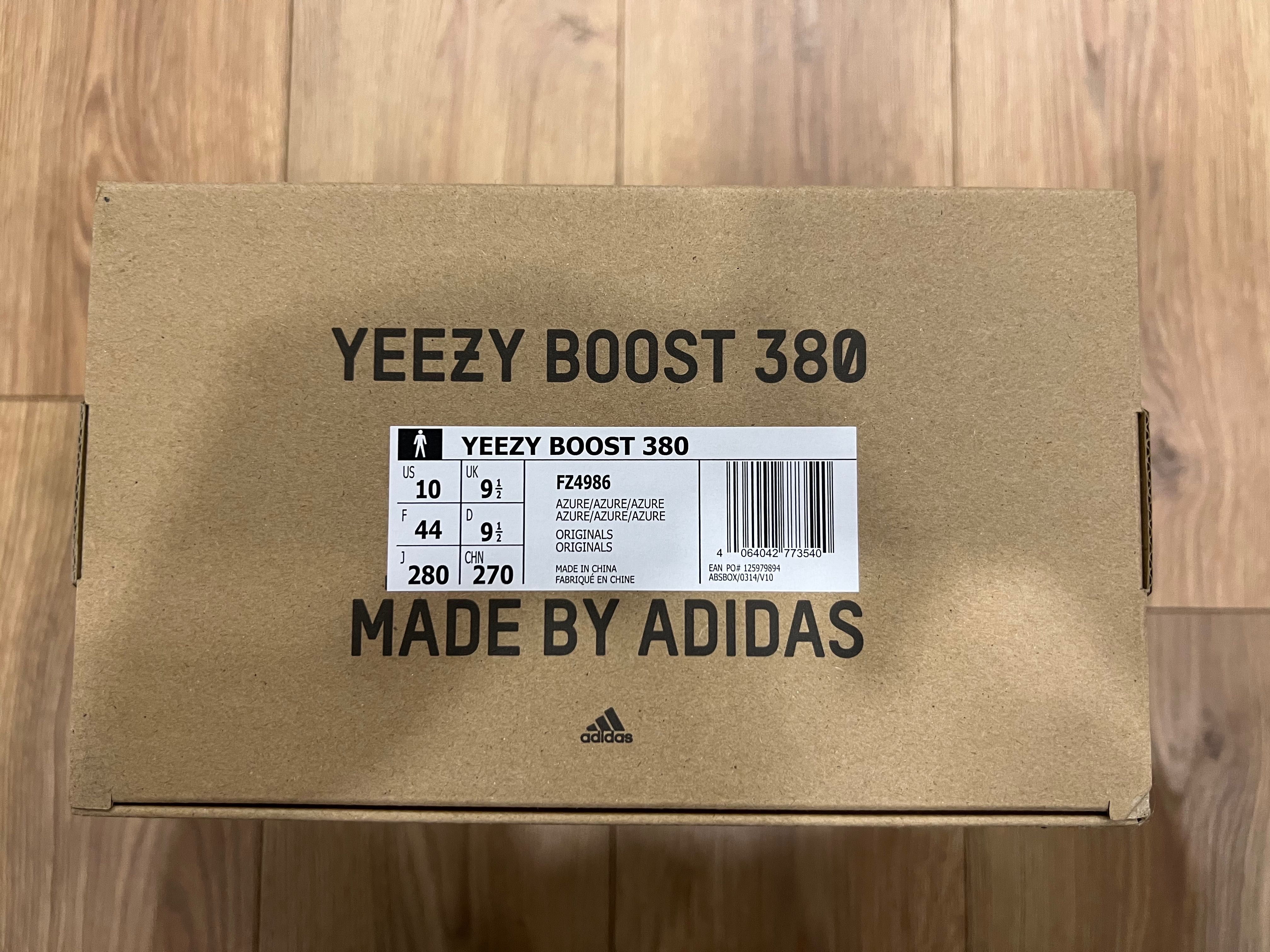 Sneakersy Adidas Yeezy Boost 380, 44, azure