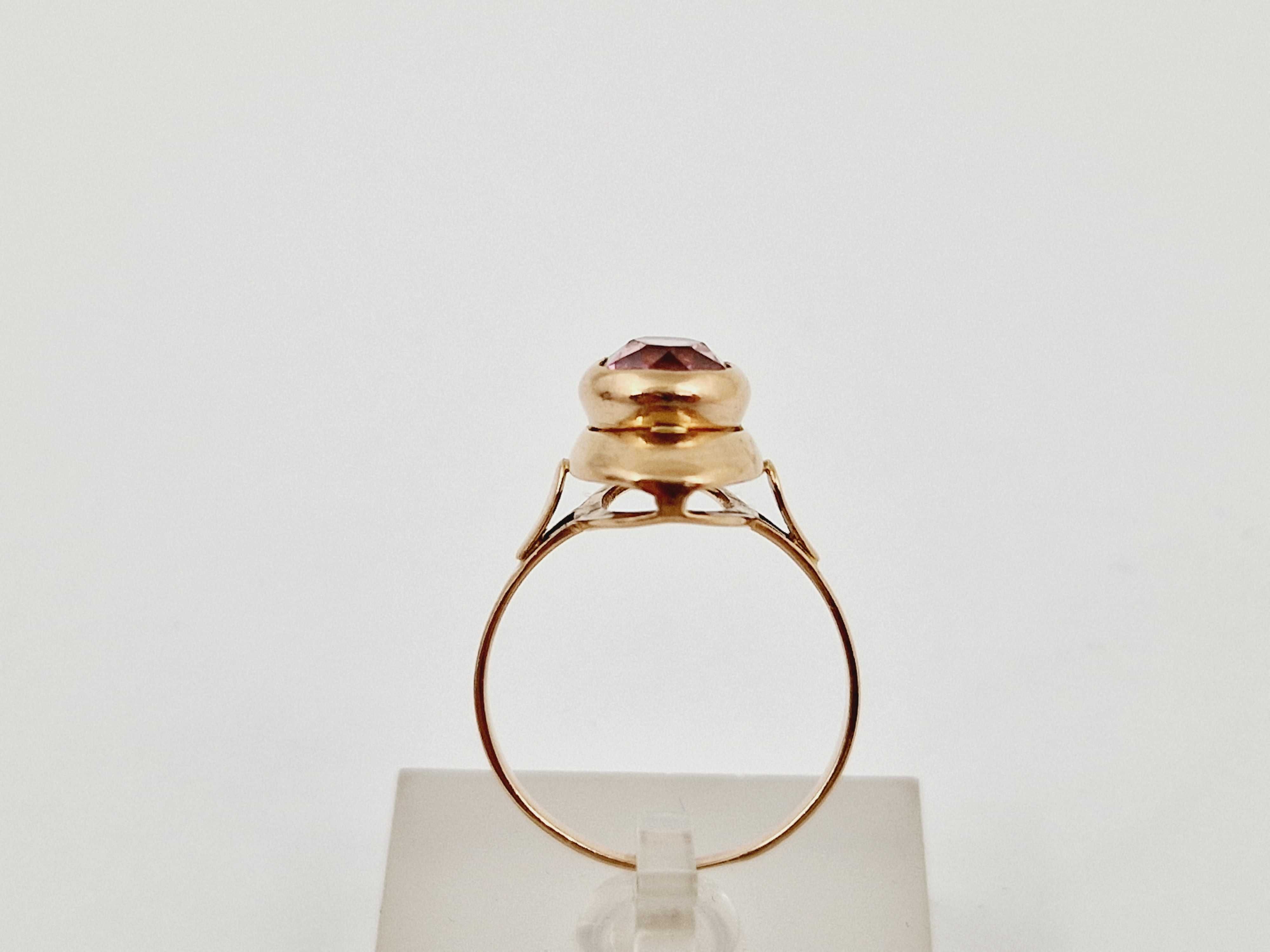 Złoty pierścionek z różowym oczkiem 3,99g/14k r.18