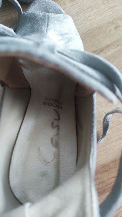 Botki wiązane damskie