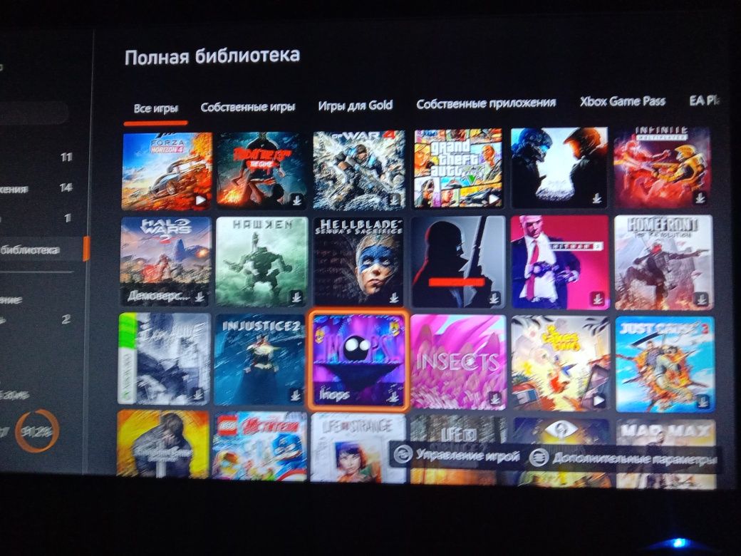 Xbox One X 1TB +Аккаунт