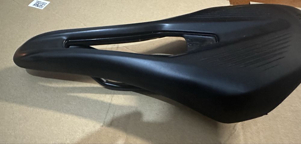 Selim Fizik Argo Vento R3 140mm