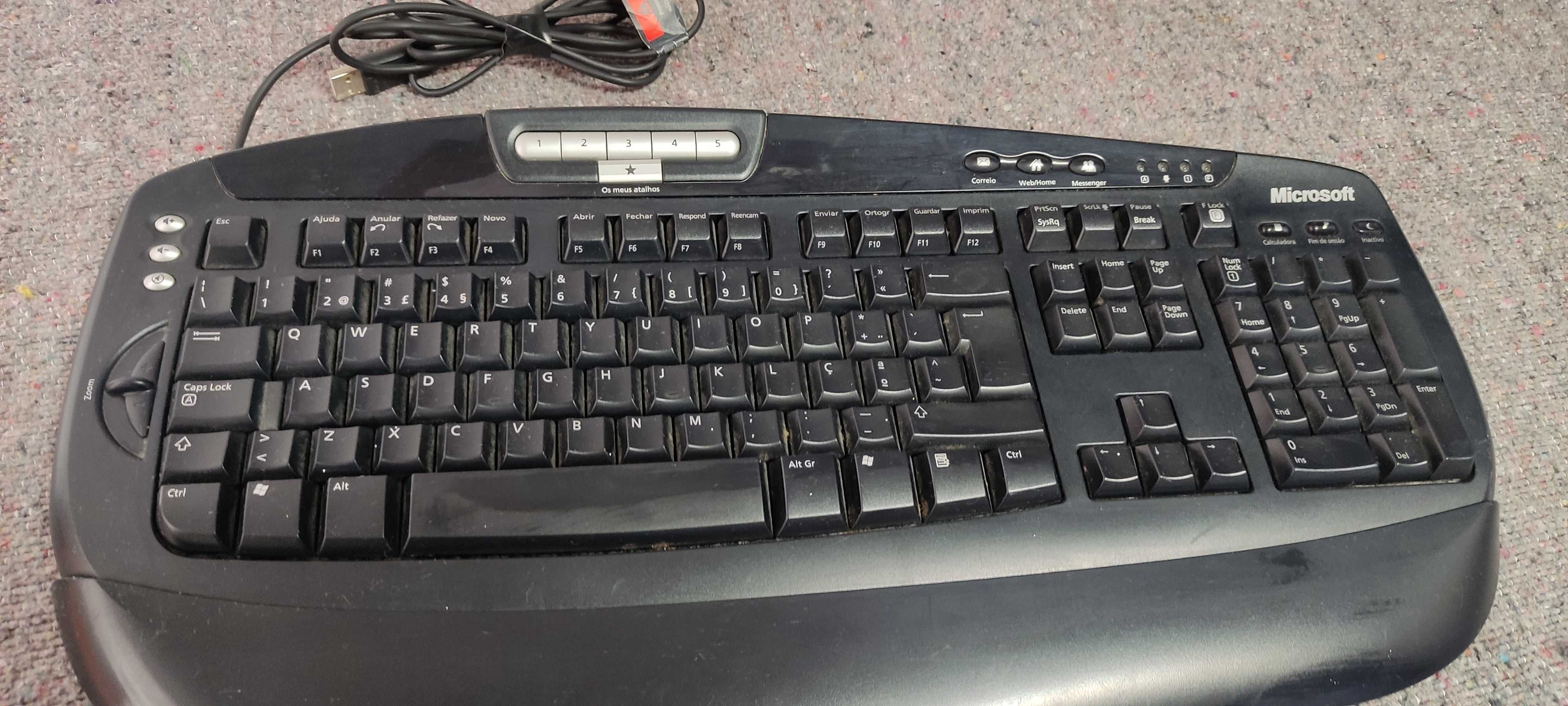 Teclado/ colunas /rato