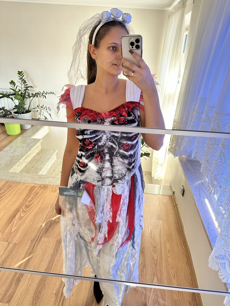 Nowy strój przebranie na halloween George 44-46 czarownica