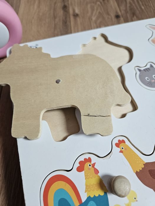 Drewniane układanki ze zwierzętami
